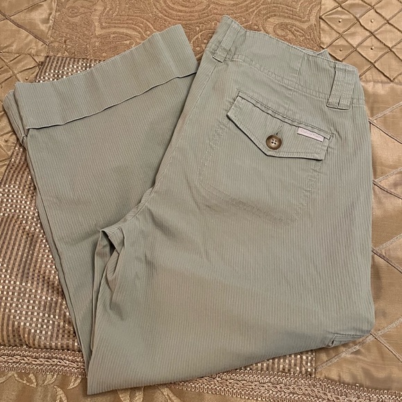Calvin Klein/women’s light green crop pants, size 2 - Picture 2 of 5